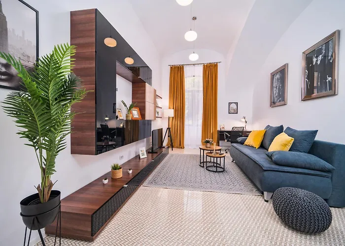 Central Liberty Square Jf Kennedy Apartment - By Openhouse